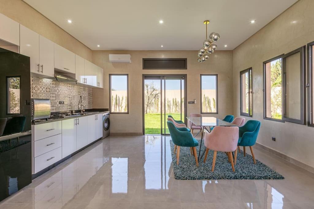 Villa Leila,Piscine , Grand Jardin, Jeux , Cuisiniere Marakeş Dış mekan fotoğraf