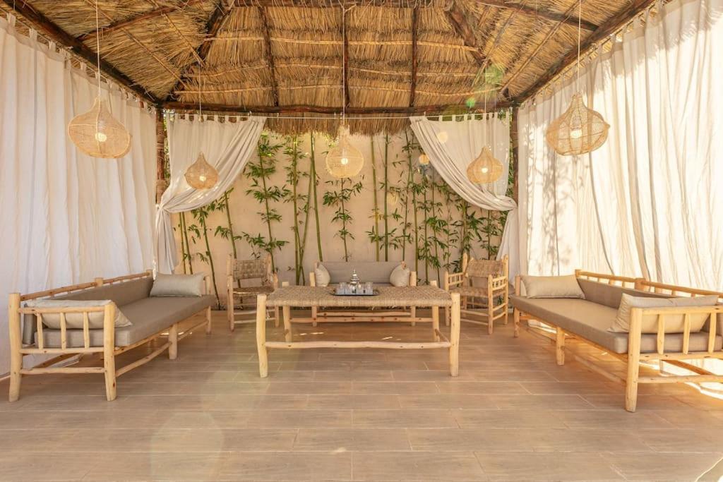 Villa Leila,Piscine , Grand Jardin, Jeux , Cuisiniere Marakeş Dış mekan fotoğraf