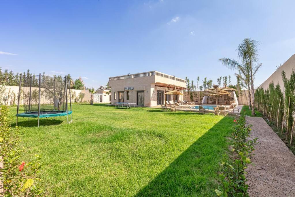 Villa Leila,Piscine , Grand Jardin, Jeux , Cuisiniere Marakeş Dış mekan fotoğraf